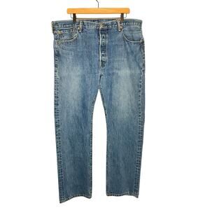 Levis 501 Jeans Mens 40x32 Blue Medium Wash Straight Leg Button Fly EUC